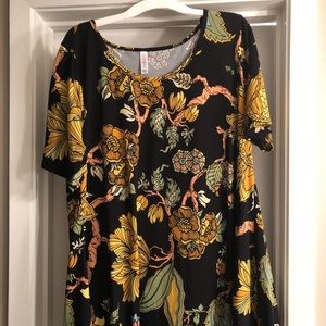 Lularoe perfect tee 2x